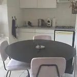 Geuldal Guest